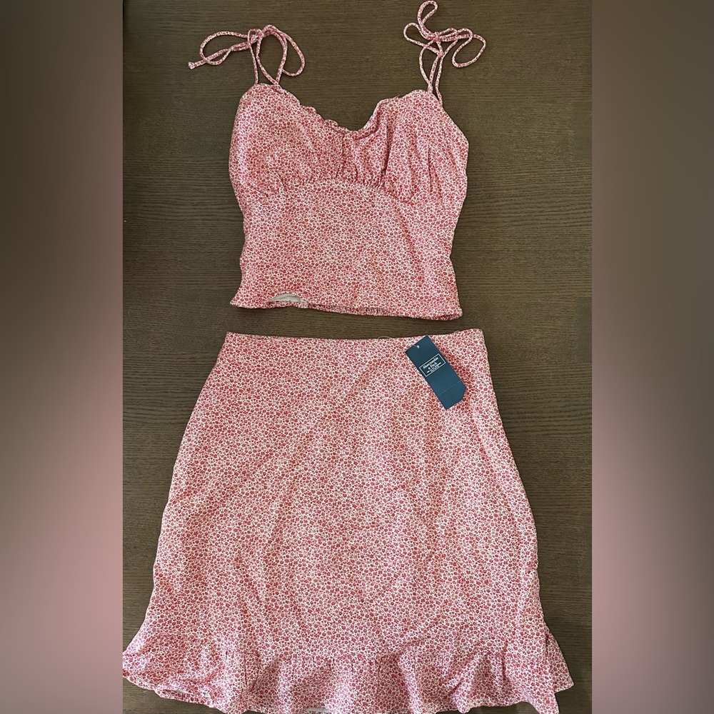 Abercrombie Red Floral Mini Skirt Set